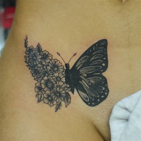 TATUAGEM NA VIRILHA FEMININA: 40 Inspirações de。